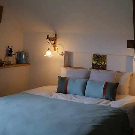 Hissele Bed & Breakfast 4*